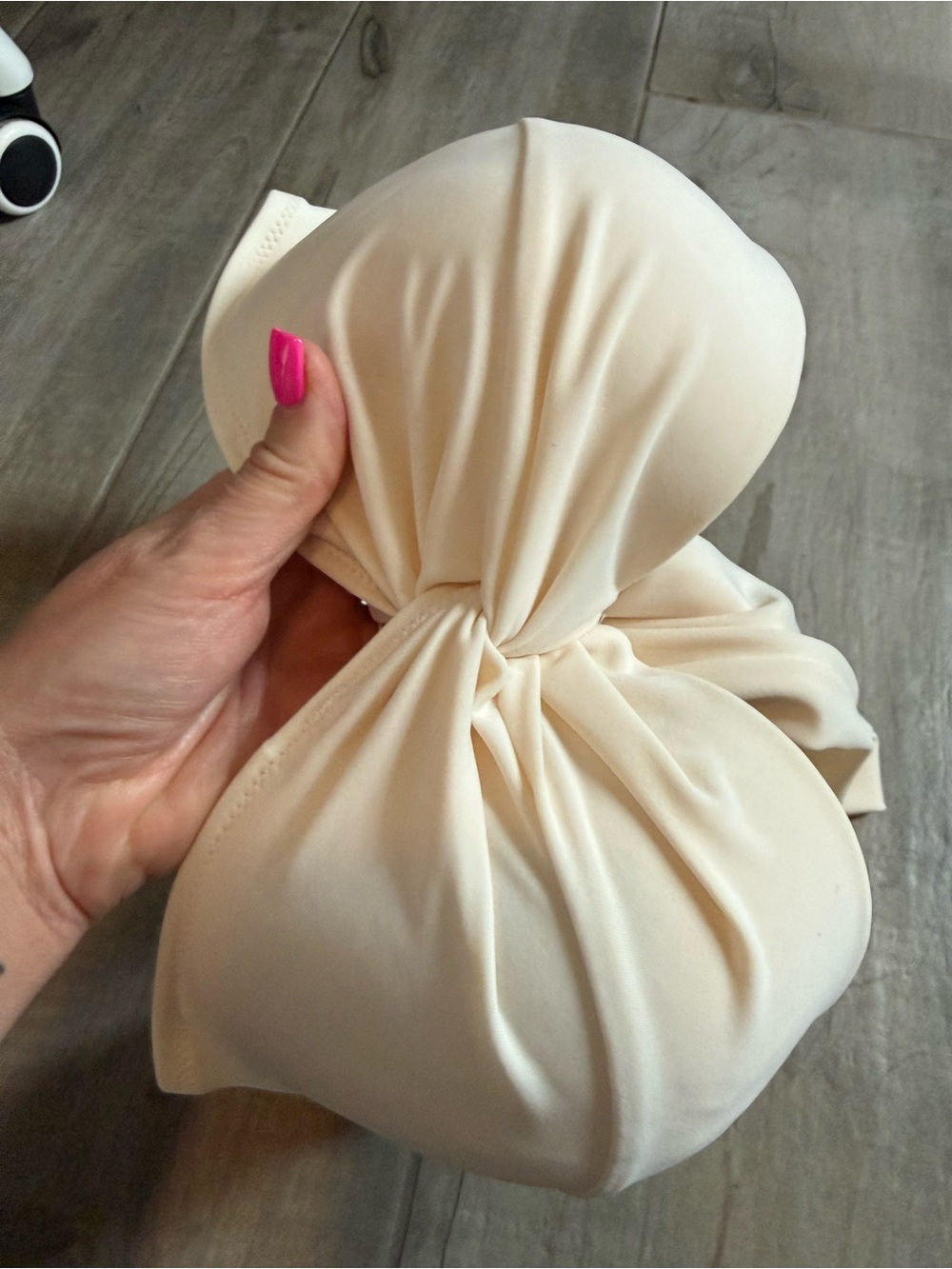 Shade & Shore Cream Bandeau Bikini Top with Center Tie - Picture 4 of 5